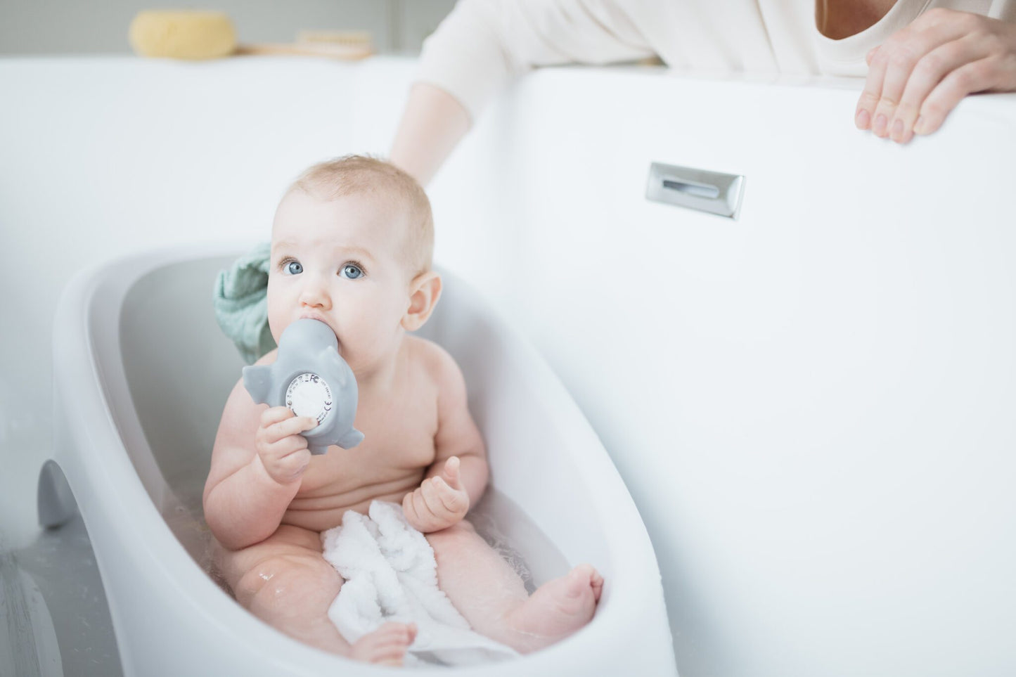 Angelcare - Bath And Room Thermometer - Seal