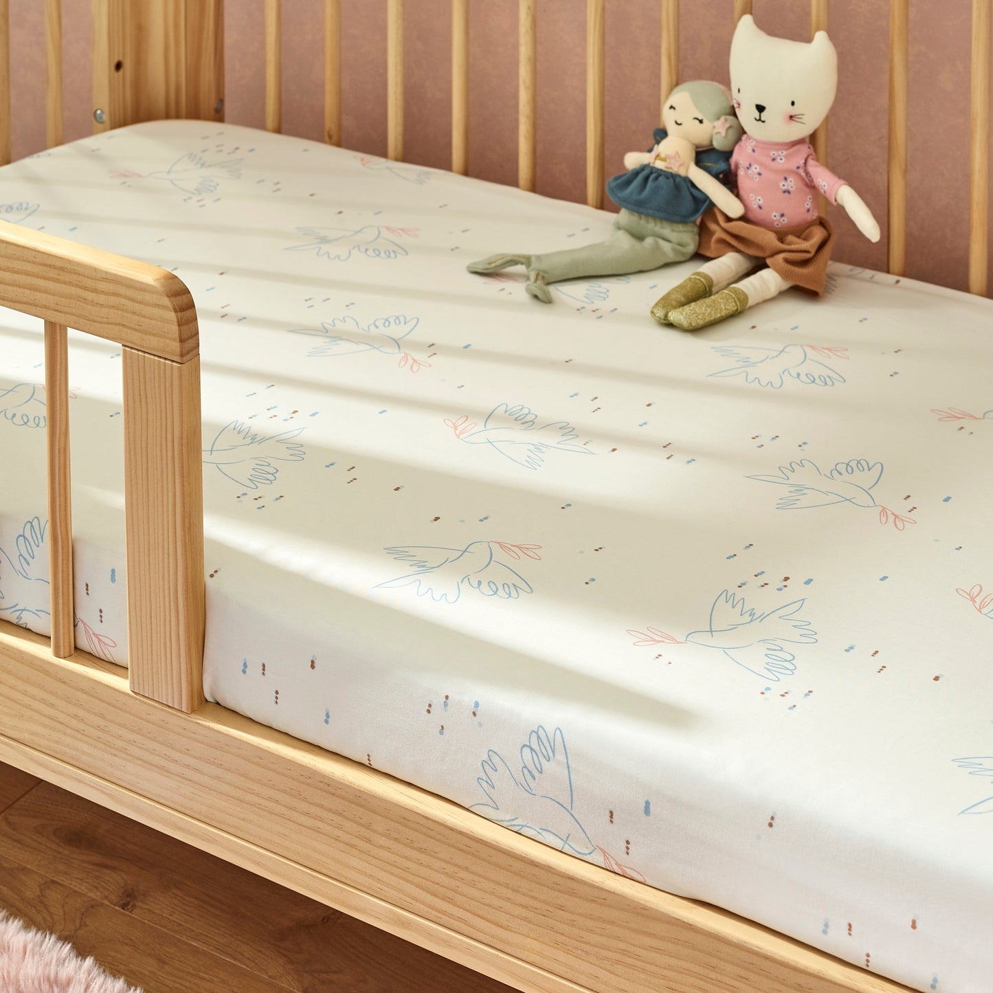 Kabode - Organic Cot Bed Fitted Sheet - Doves