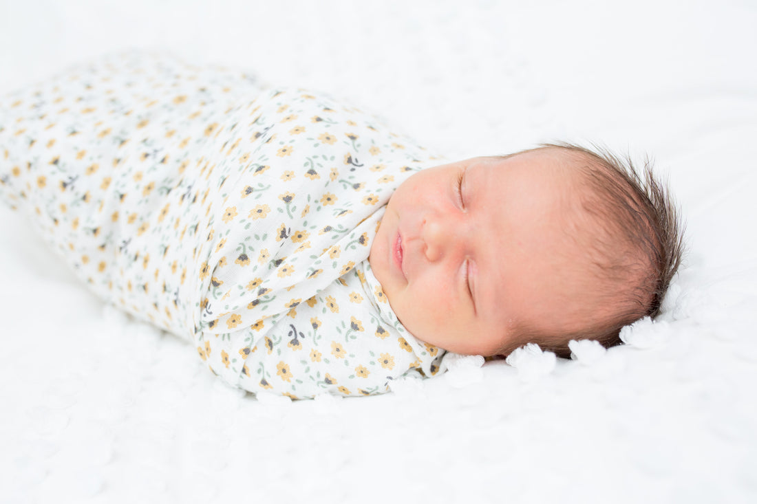 How to Swaddle a Newborn Baby