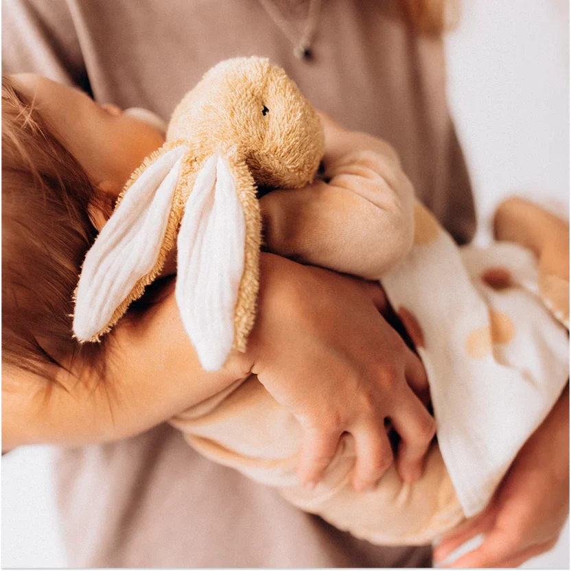 ALMA - Organic Muslin Comforter - Bunny - Amber Brown