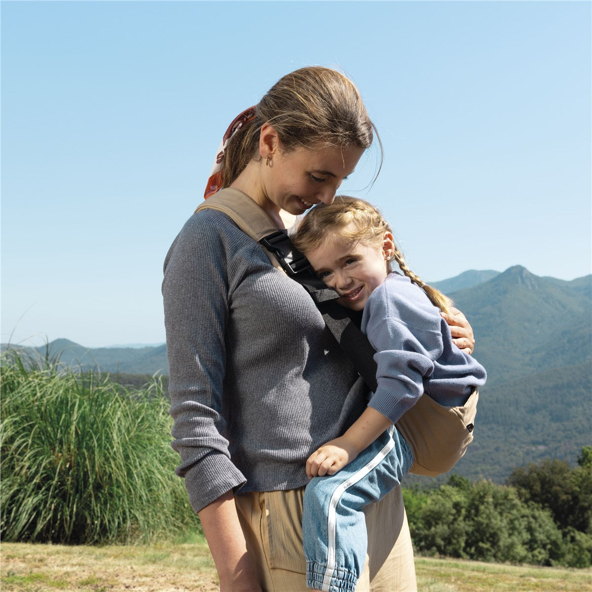Jane Catch Lightweight Hip Baby Carrier, Sesame