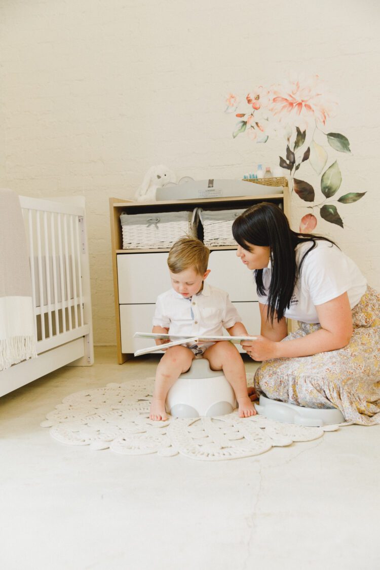 Bumbo - Step 'n Potty - Cool Grey