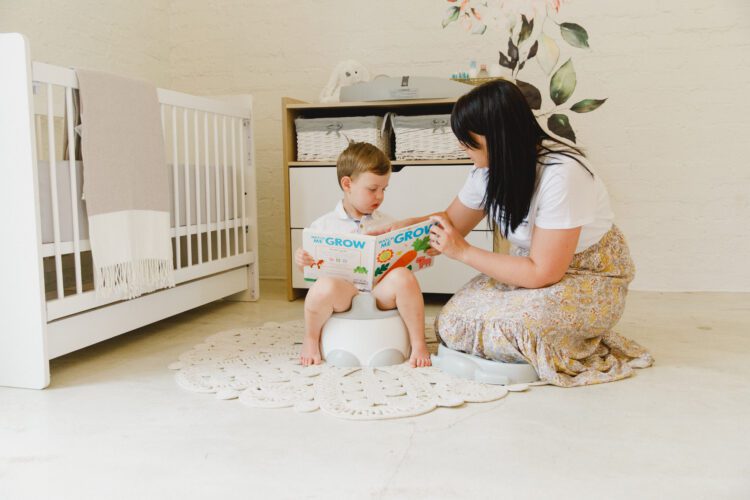 Bumbo - Step 'n Potty - Cool Grey