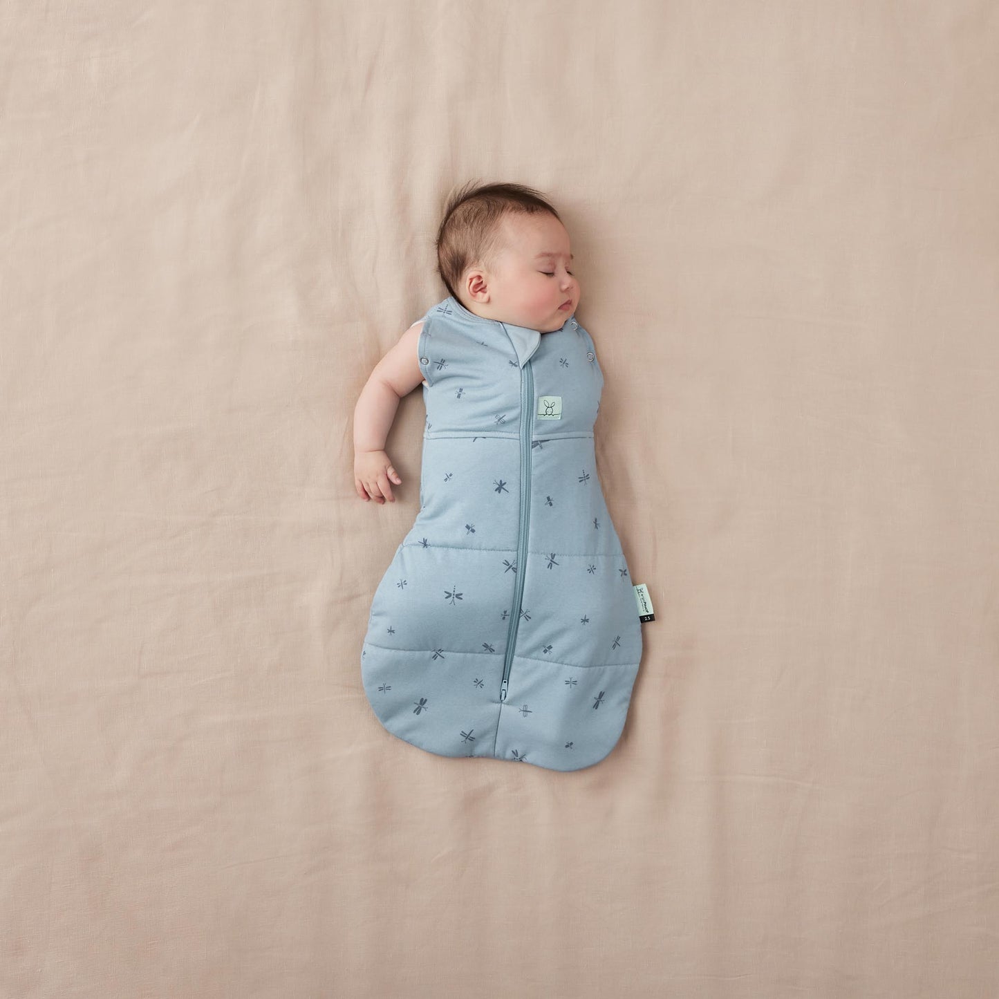 ergoPouch - Organic Winter Cocoon Swaddle Sleeping Bag - Dragonflies 2.5 TOG