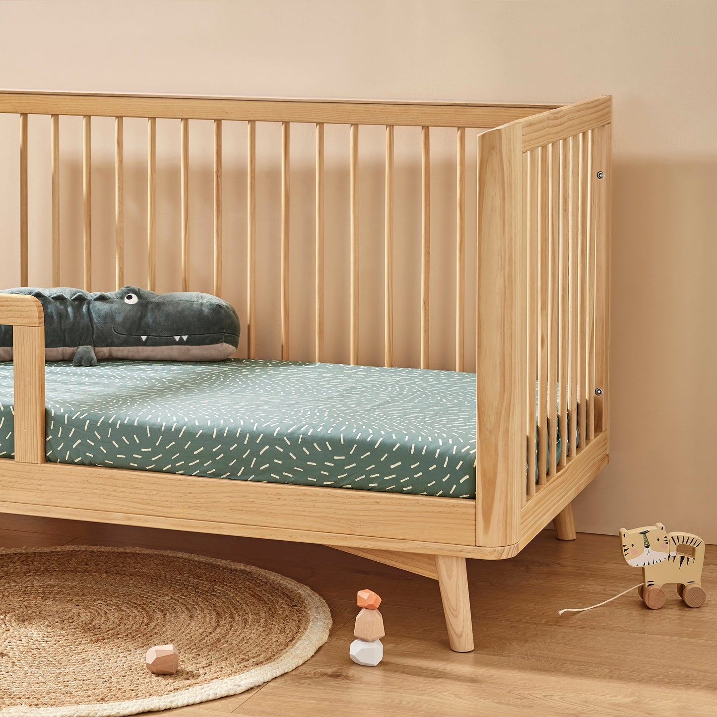 Kabode - Organic Cot Bed Fitted Sheet - Dashes