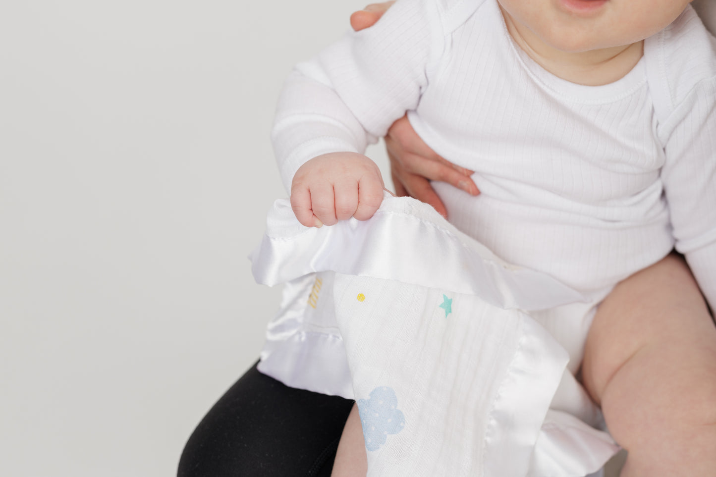 Lulujo - 2 Pack Muslin Security Comforter Blanket - Dreamland