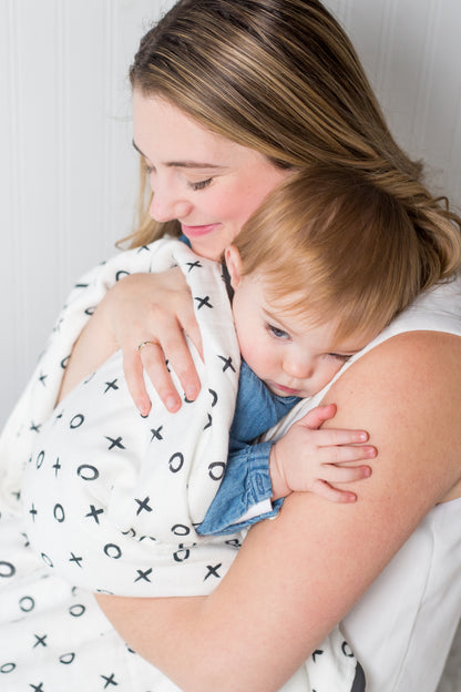 Lulujo - Quilt - Hugs & Kisses