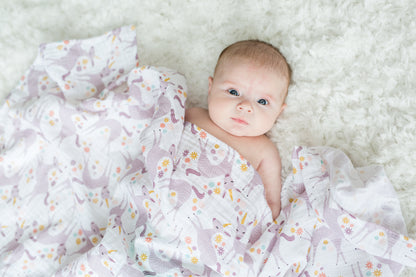 Lulujo - Muslin Swaddle - Unicorns (120cm x 120cm)