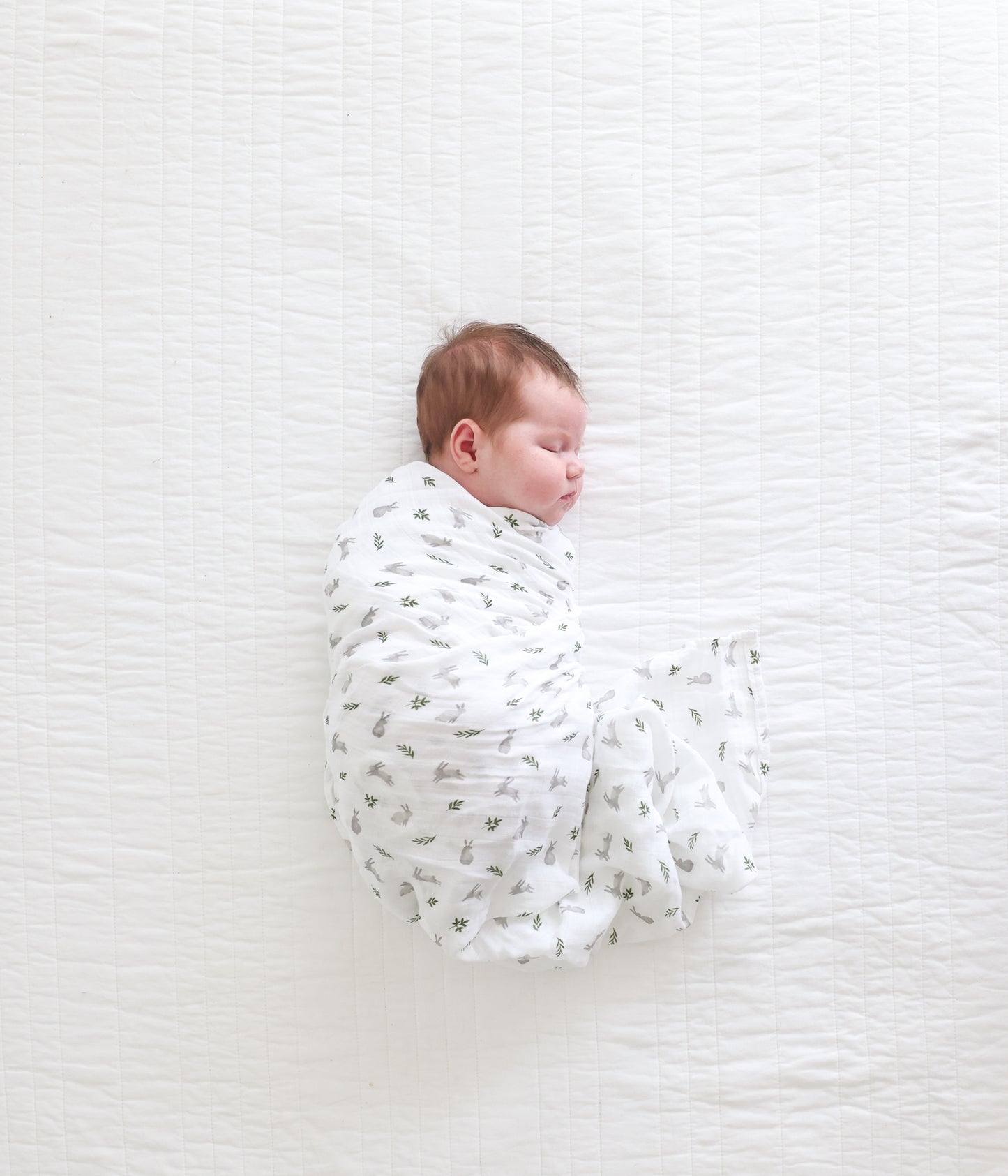 Lulujo - Muslin Swaddle - Bunnies (100cm x 100cm)