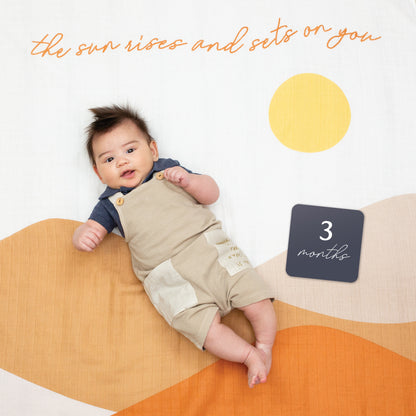 Lulujo - Single Cotton Swaddle & Cards Gift Set- Sun Rise