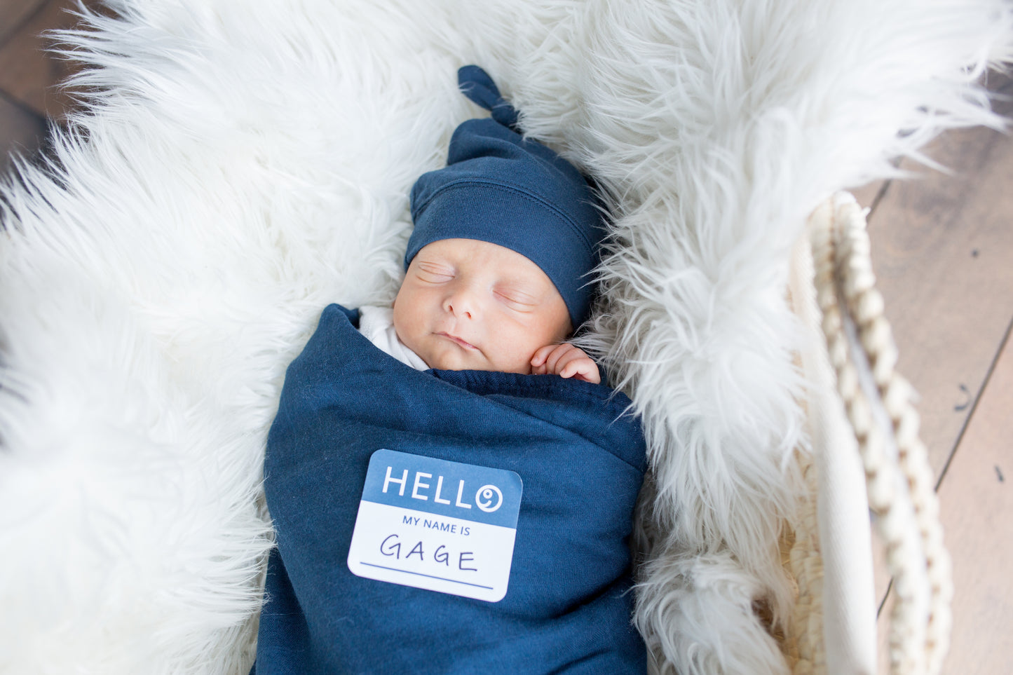 Lulujo - Bamboo Hat and Swaddle Blanket Gift Set - Navy