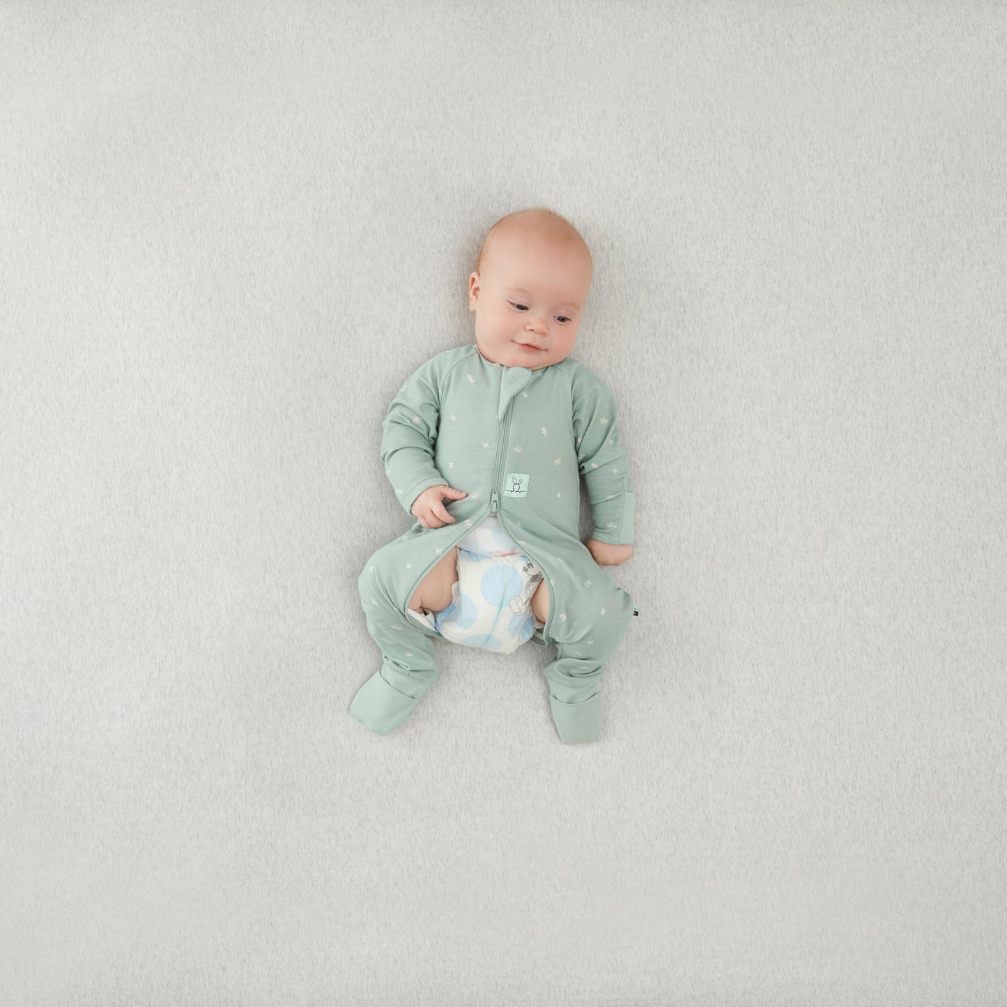 ergoPouch - Organic Layers Long Sleeve Babygrow Sage - Mild 0.2 TOG