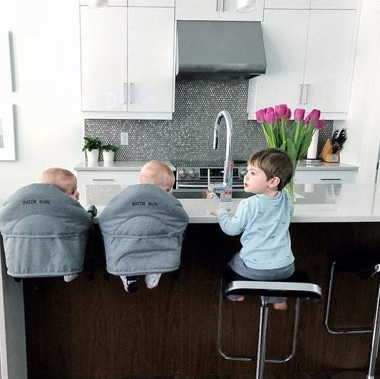 guzzie+Guss - Perch Clip On Highchair - Salt & Pepper