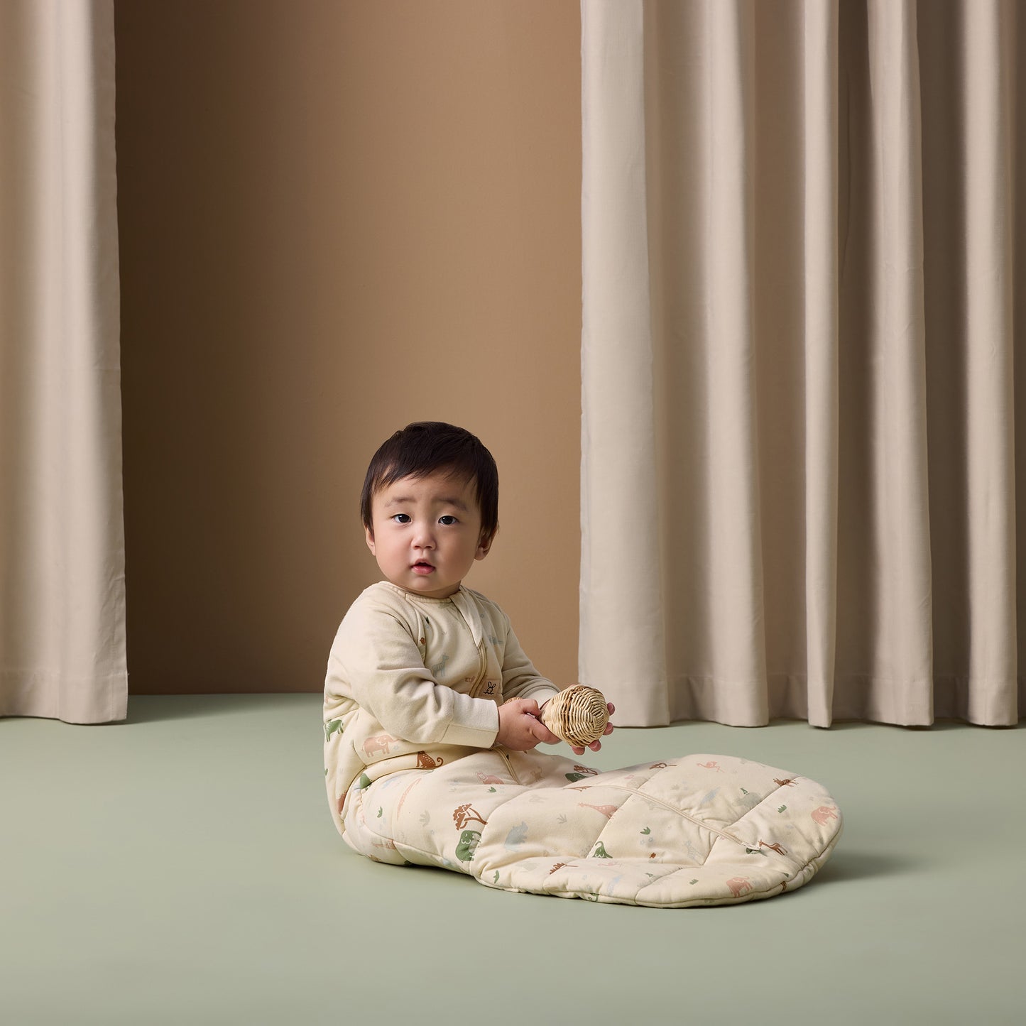 ergoPouch - Organic Winter Jersey Sleeping Bag - Elephant Parade 3.5 TOG