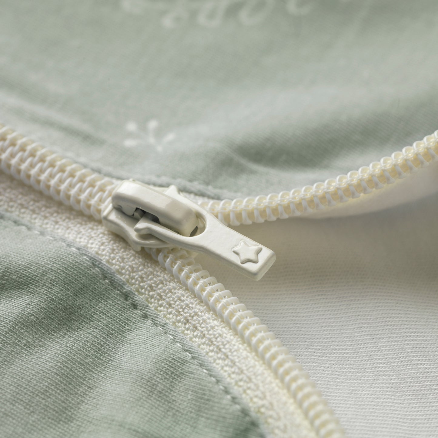 Tommee Tippee - Organic All Year Grobag Cocoon Swaddle Sleeping Bag - Woodlands 1.0 TOG