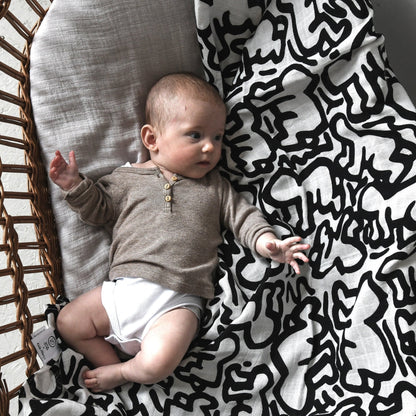 ETTA LOVES x KEITH HARING MUSLIN BLANKET - reversible - birth to 12 months