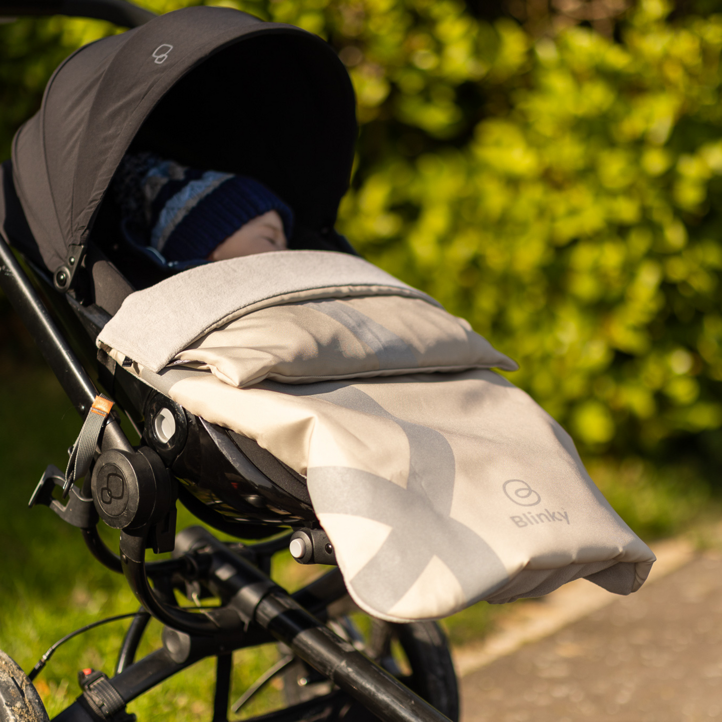 BlinkyWarm - Universal All Season Buggy Rain Cover / Footmuff - Milk White